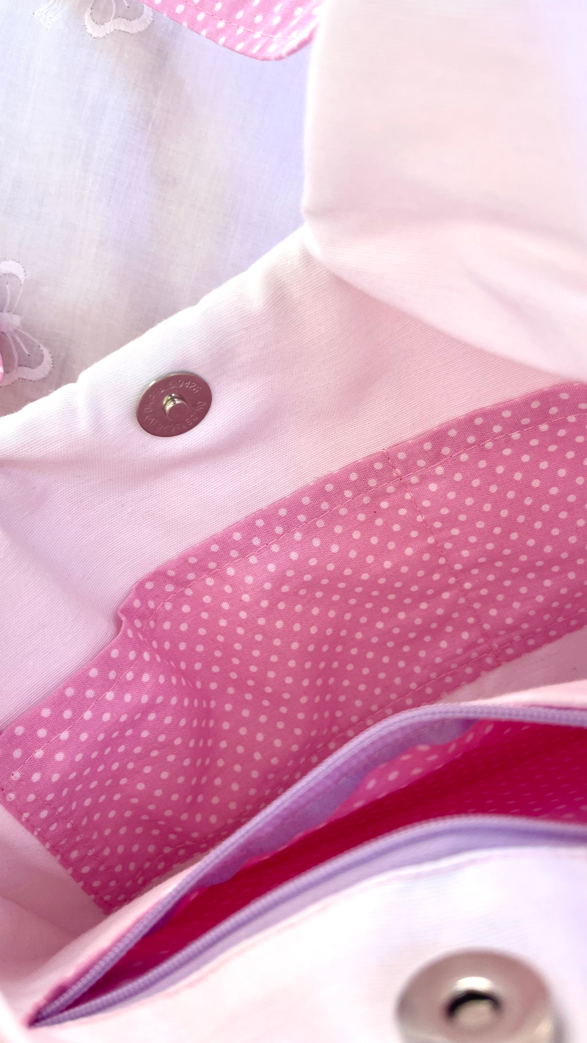 "pink kittie" tote bag